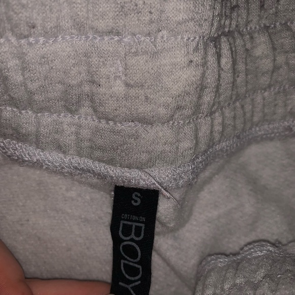 Grey tracksuit pants - Picture 2 of 3